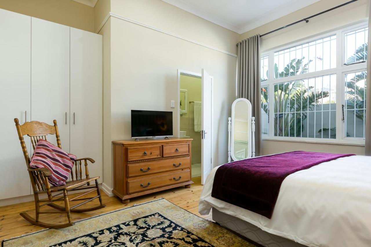 Entire 5 Bedroom 5 Bathroom Sea Point Villa With Secure Parking Kapstadt Exterior foto